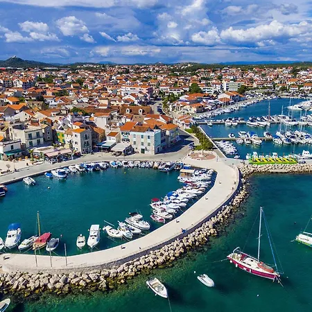 아파트 One-bedroom In 스리마