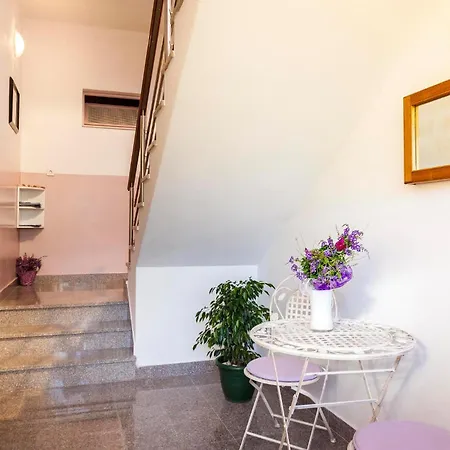 One-bedroom In 아파트 스리마