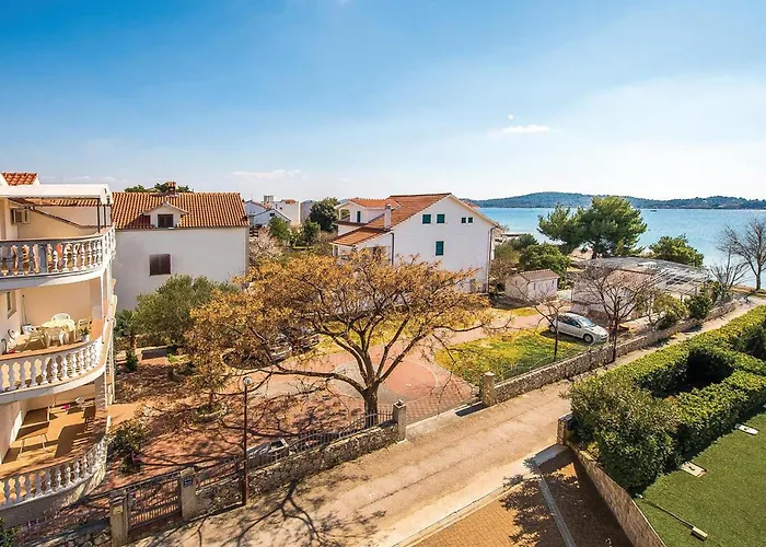 One-bedroom In סרימה